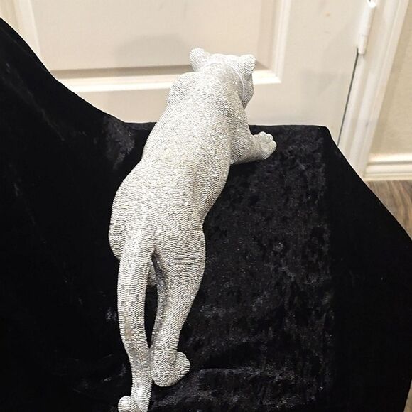 Dart Home Sparkling Silver Polystone Glam Leopord - Picture 7 of 8